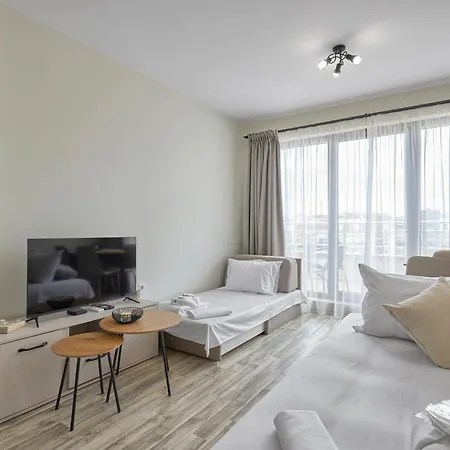 Apartment морски вълни- комплекс хоризонт, първа линия, безплатен паркинг *